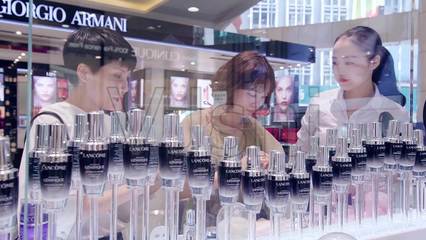 實(shí)拍商場化妝品展示銷售素材_1920X1080_高清視頻素材下載(編號:4960446)_實(shí)拍視頻