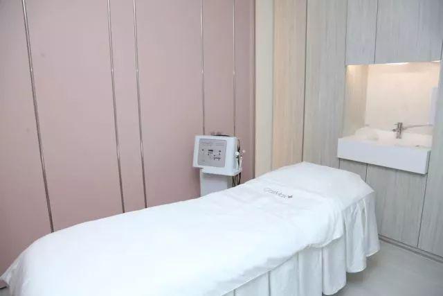 cosmax醫(yī)學(xué)美容中心隆重開幕專業(yè)服務(wù)讓您締造美麗人生